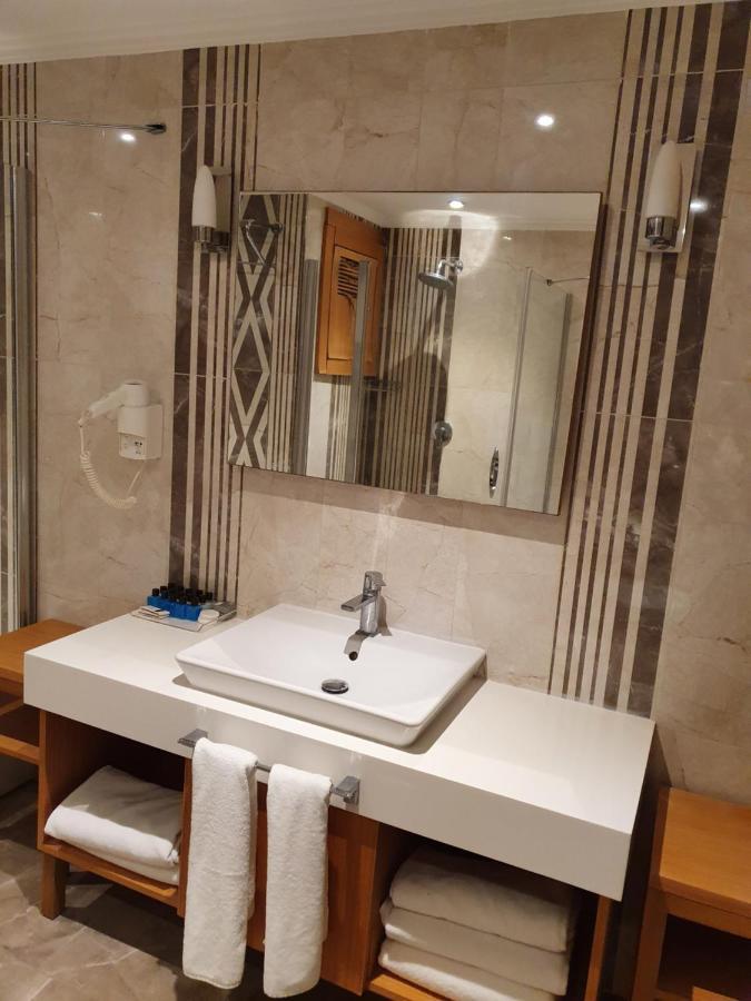 Esila Termal Hotel & Spa Екстер'єр фото
